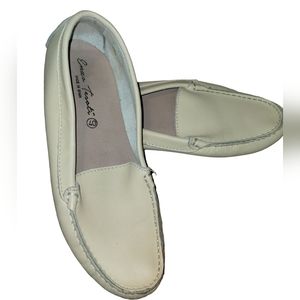 Enzo Tesoti ivory/cream Leather Loafers Size 40 Like